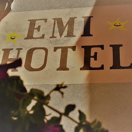 Emi 酒店 2*